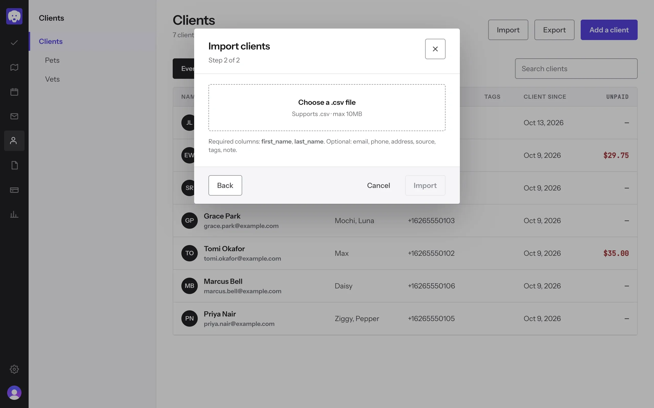 Import clients, step 2: choose a .csv file, with the required and optional columns listed